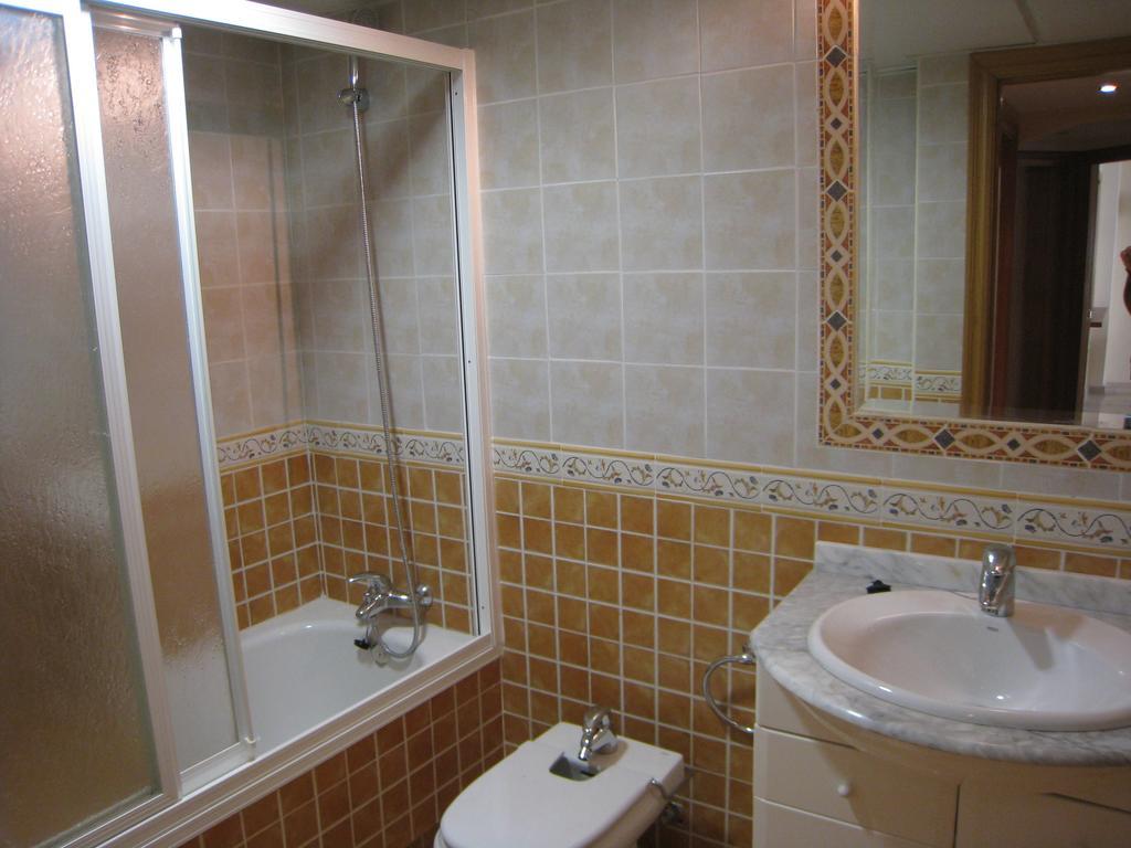 Apartamentos Torreon Del Mar Benalmádena Room photo